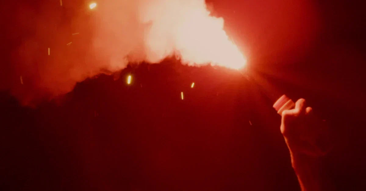 Do I Need Flares on My Boat? UK Safety Rules Explained