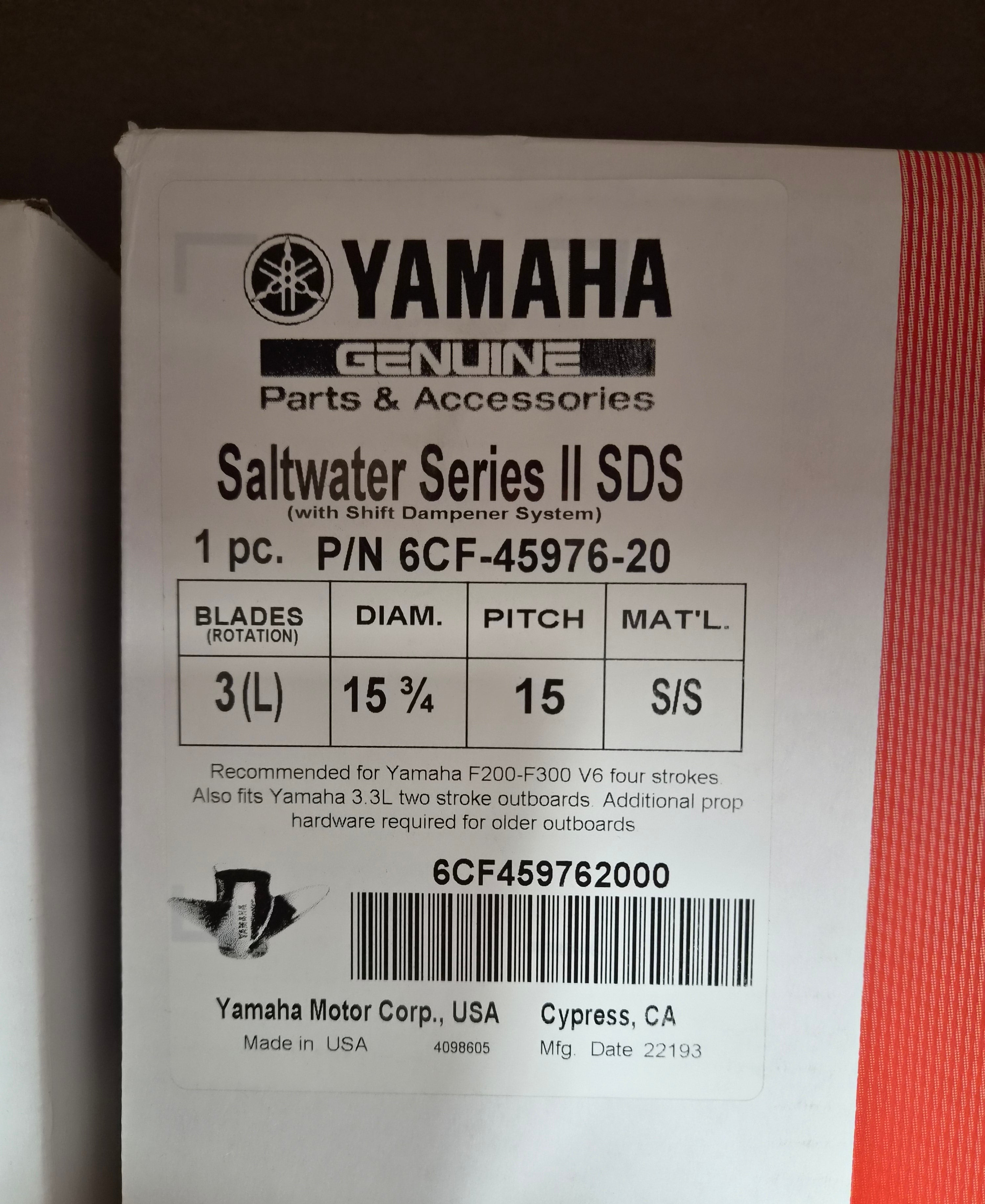 Yamaha 3 Blade Stainless Steel Propeller 15-3/4 x 15 - thumbnail 2