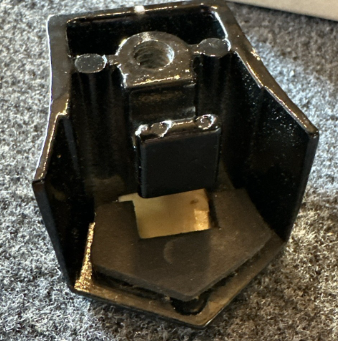 Quicksilver retainer assy - 55459A5